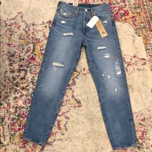 Levi’s Wedgie Fit - Size 27